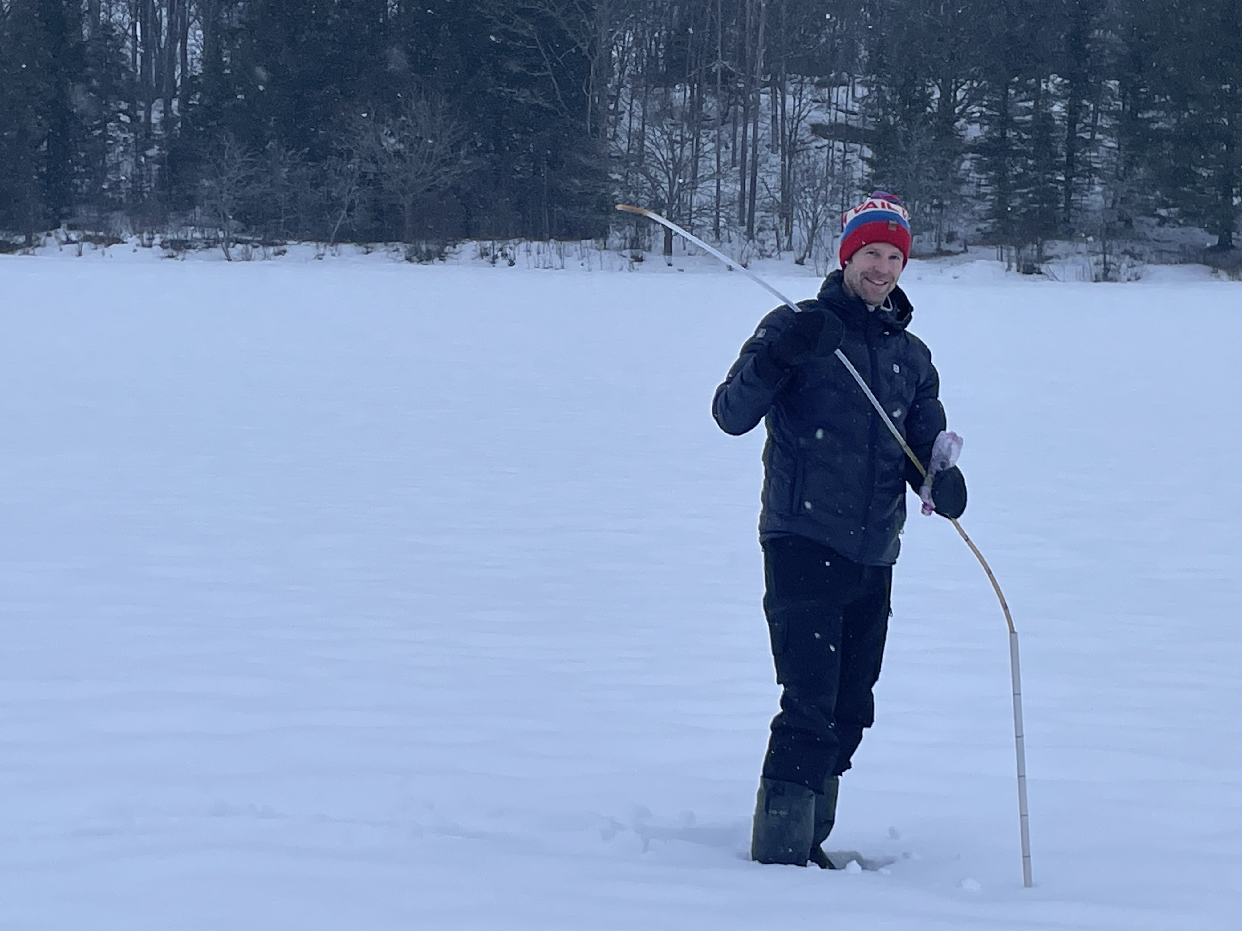16.12.2024: Vihdissä on tällä hetkellä 18 cm lunta, mutta routaa vain 2 cm. 