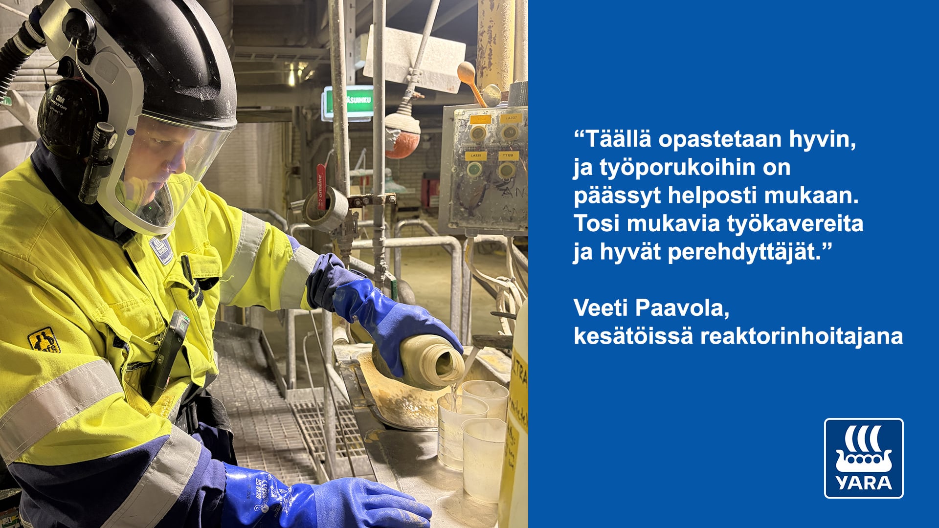 Veeti Paavola tekee mittauksia tuotantotilassa